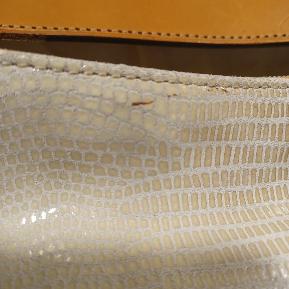 Dooney and bourke shoulder bag - Picture 8 of 12